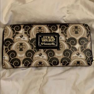 Loungefly BB8 wallet